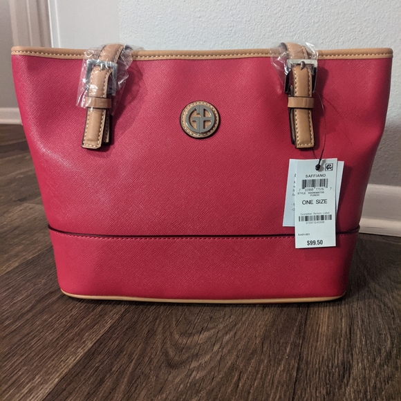 Giani Bernini Saffiano Tote - Picture 8 of 9